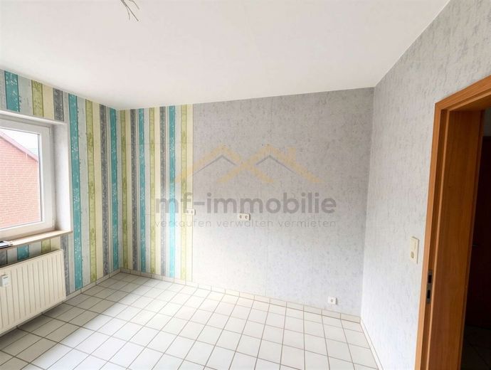 Wohnung in Grasleben ruhige Lage, Balkon, saniertes Badezimmer – Küche
