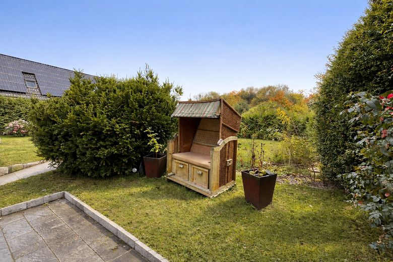 Grundstück rechte Seite