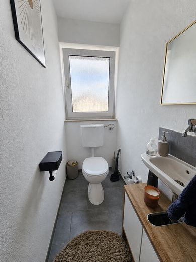 Provisionsfrei: Gepflegte 3-Zimmer-Wohnung mit Südwestbalkon – ab Dezember bezugsfrei – Separates WC