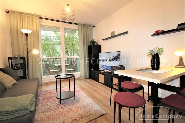 2434923 HomeCompany Dresden Möbliert/Furnished 2-Zimmer Apartment mit Balkon in Dresden-Äussere Neustadt max. 3 Personen – 025886e0882026ebb68a671bc1b106765038bc81.jpg