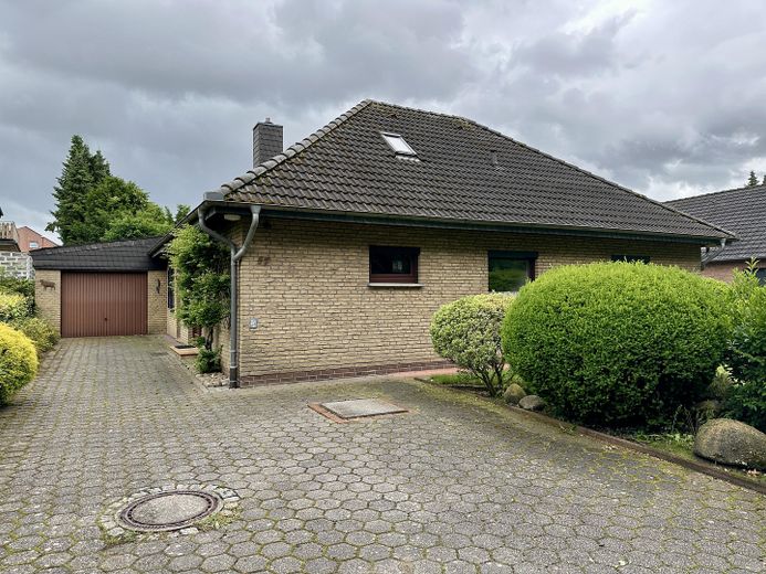 Haus (straßenansicht)