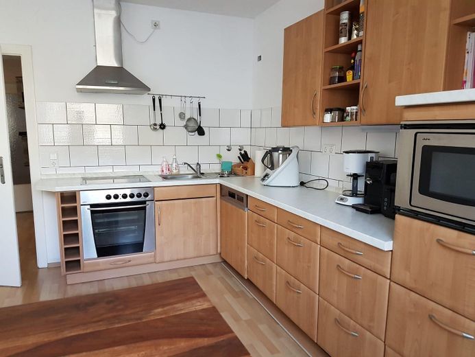 Helle 3-Zimmer-Wohnung mit Einbauküche in beliebter Wohnlage – Küche