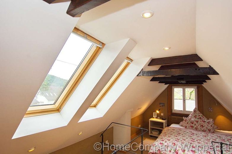 Wohnen in einem Bergischen Häuschen! Hochwertig renoviertes Fachwerk-Tiny-Haus in Cronenberg – 736d080eb61e568d5716dbfa094ce3cde224ce2f.jpg