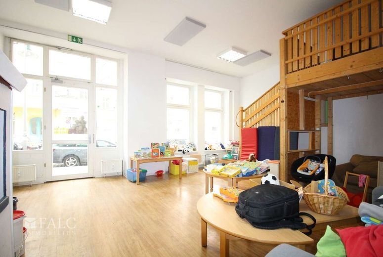 Zwei Gewerbeflächen im Paket  - Hier ist fast alles realisierbar! – großer Gewerberaum Straßenseitig