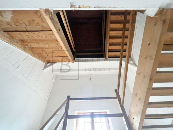 Produktions- Lagerhalle 3300m² auf 2225m² Grundstück, angrenzend an die Autobahn A7 nähe Kempten – Treppenhaus