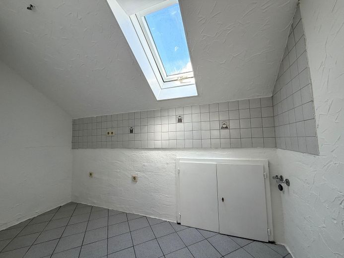 Bonita casa adosada con garaje y jardín * en Schweinfurt – Küche