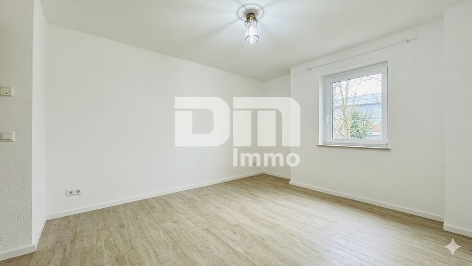 Moderne 4 Zimmer HP / EG Wohnung mit 2 Bädern und großer Terrasse direkt an der Uni – Zimmer 3