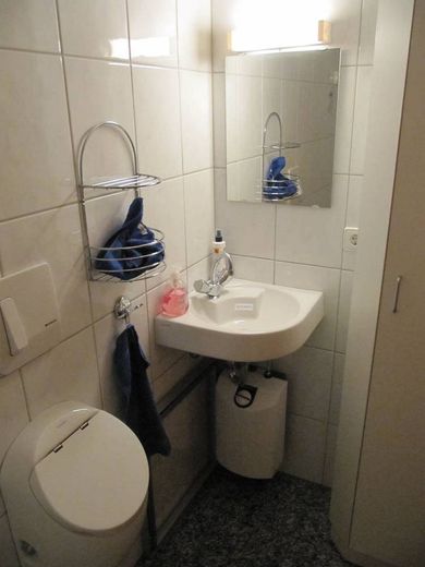 Repräsentatives und helles Büro/Kanzlei in S-Bahn-Nähe (400 m) in Herrenberg – 8_WC_Herren