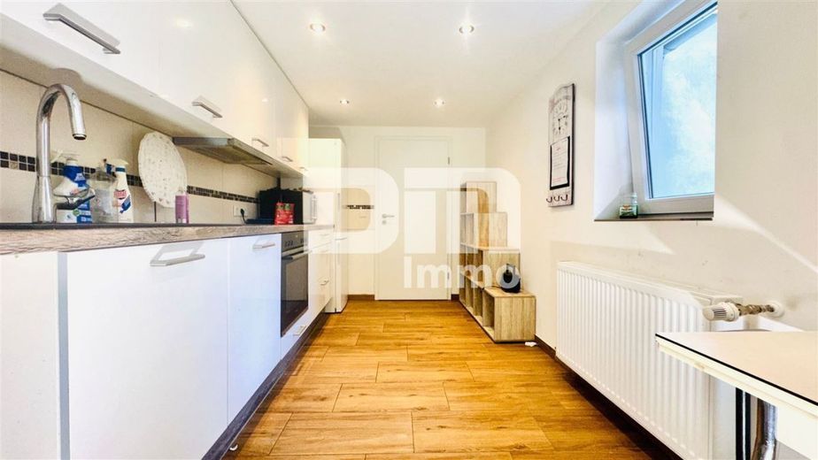 Wohn Gewerbe Ensemble mit 6 neuwertigen Apartments + Restaurant in Traumlage – OG1 Küche / EBK