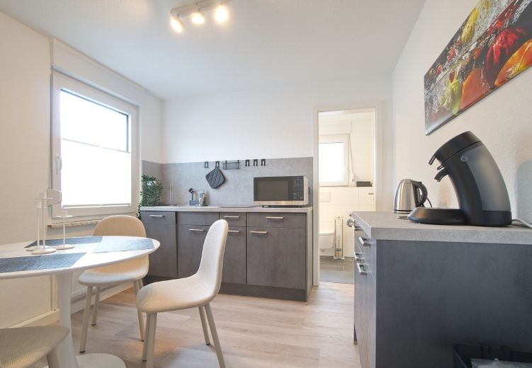 Komfortable, helle Wohnung mit neuer und hochwertiger Ausstattung, sehr ruhig gelegen – 515a570ebeba84faa0ceacbb37b2f0e754a6b383.jpg