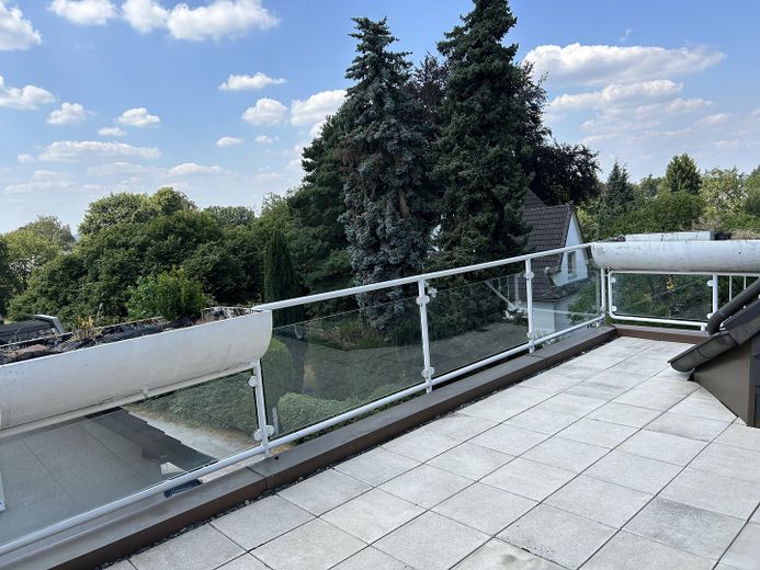 exklusive penthouseartige Dachgeschosswohnung mit großzügiger Dachterrasse in Dortmund-Kirchhörde – Terrasse