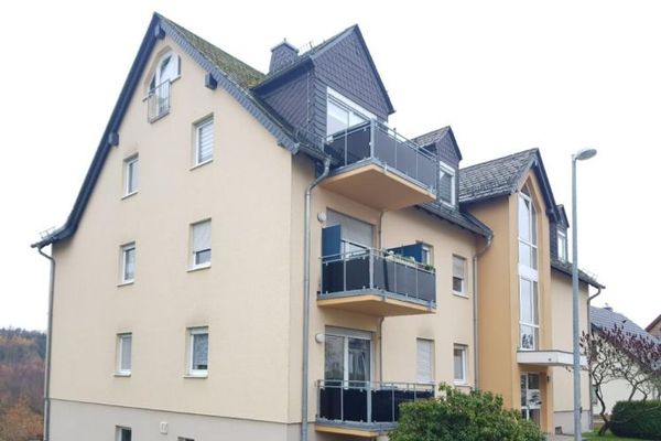 Appartamento affittato come investimento di capitale - con balcone!