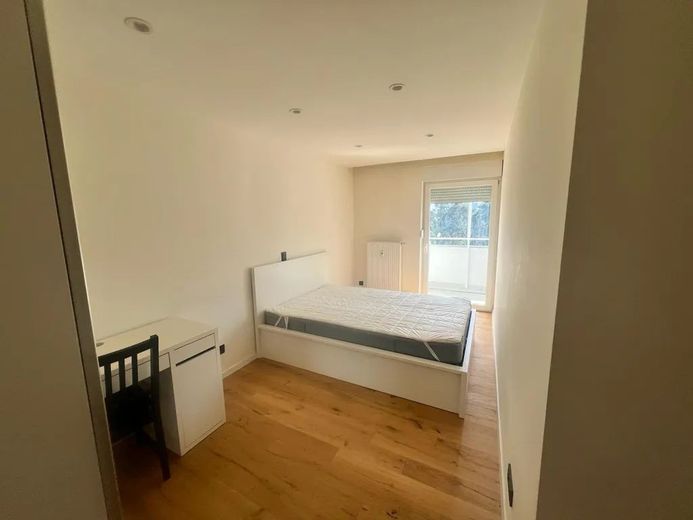 (WG Zimmer) 4er WG Neugründung – Zimmer