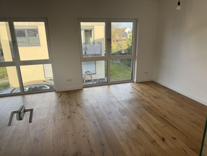 Traumhafte 4 Raumwohnung mit Garten in einer Villa – Foto 13