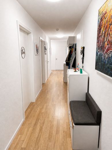 Modern 122 m² ground-floor apartment suitable for people with mobility impairments, with 250m² garden in Ludwigshafen-Melm – Flur