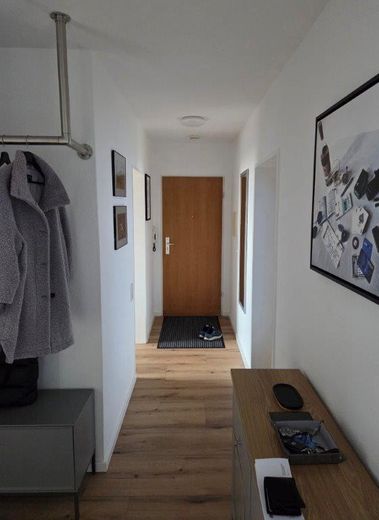 Gerenoveerd 3-kamerappartement op een rustige en centrale locatie – Flur