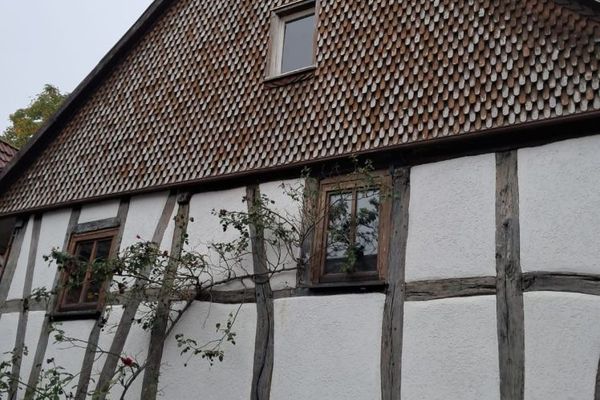 Schönes Bauernhofgebäude im Herzen von Gründau-Lieblos, Maklerfrei! Direkt vom Besitzer.