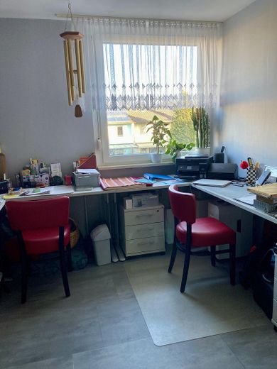 Gepflegte Eigentumswohnung in Puchheim/Bahnhof – Büro