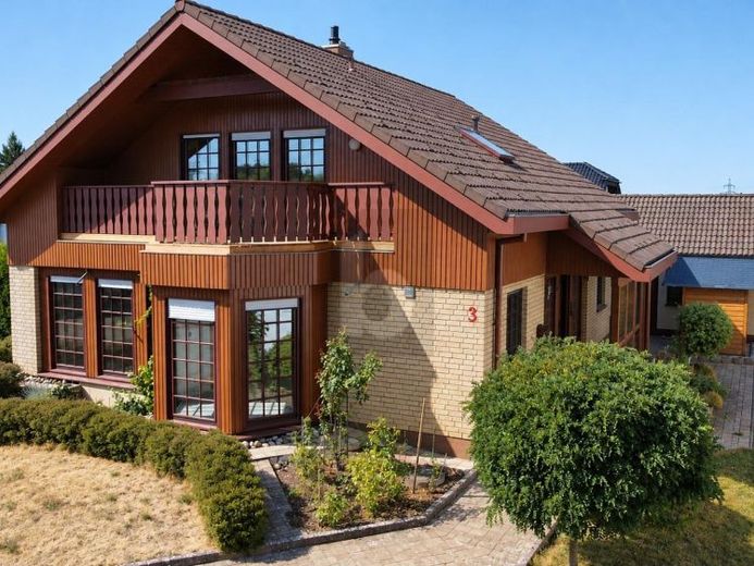 VIEL PLATZ FÜR FAMILIE, GÄSTE UND MEHR – Foto 1