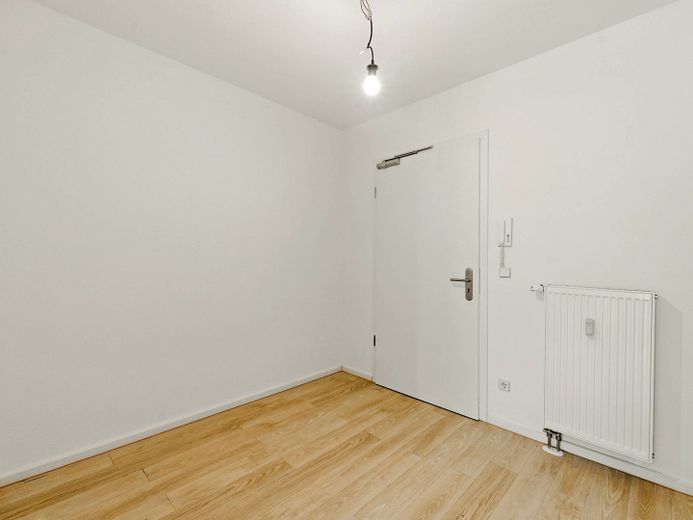 ¡Luminoso piso de 3 habitaciones en Dresde, Pieschen! – Ansicht II: Flur/Eingangsbere…