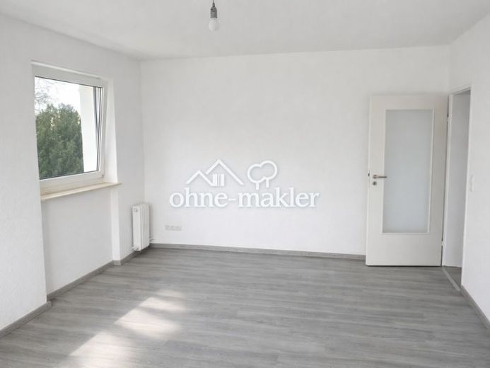 2-ZIMMER-WOHNUNG MIT BALKON & STELLPLATZ – VERMIETET & ATTRAKTIV FÜR KAPITALANLEGER – फोटो 1