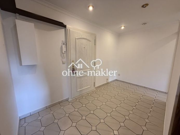 Wunderschöne leerstehende Zweizimmerwohnung mit Garage – Fotoğraf 1