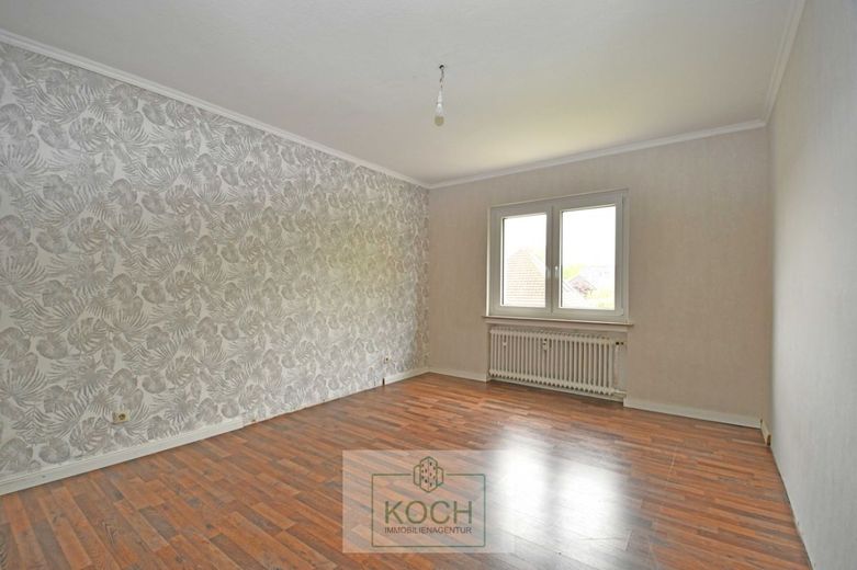 RESERVIERT - Kleines Wohn- und Geschäftshaus am Mecklenburger Weg (Leherheide) – Schlafzimmer_WE2