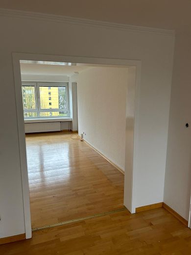 Wonen in het groen: Ruime gezinsidylle in het hart van Pinneberg – Wohnzimmer