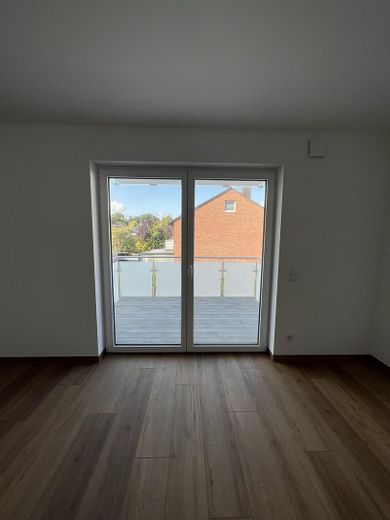 Залита світлом 3-кімнатна квартира з балконом – Balkon