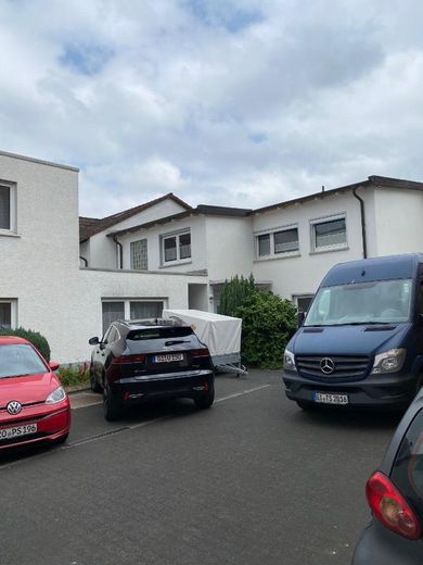 ¡Atractivo edificio residencial y comercial con una rentabilidad del 6%! ¡Sin comisión! – Foto 1