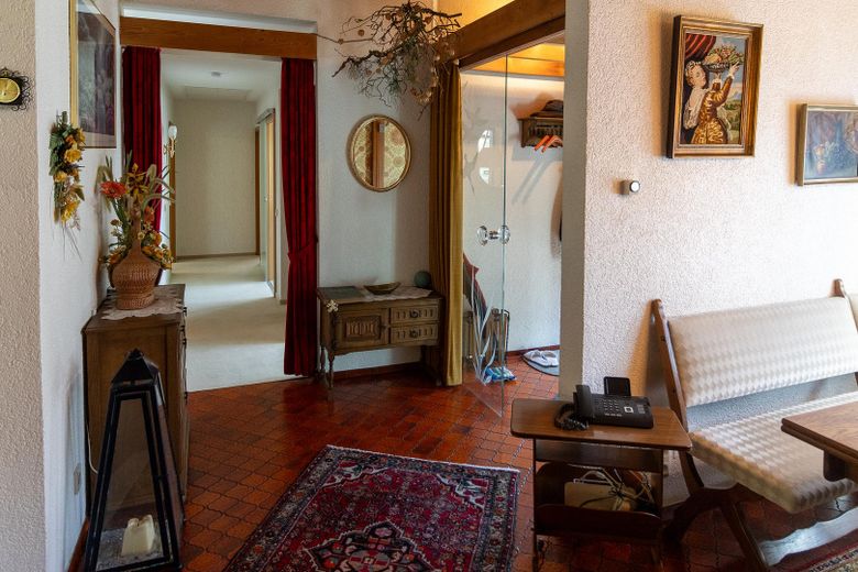 bungalow dal design moderno – links Zugang zum Schlafbereich