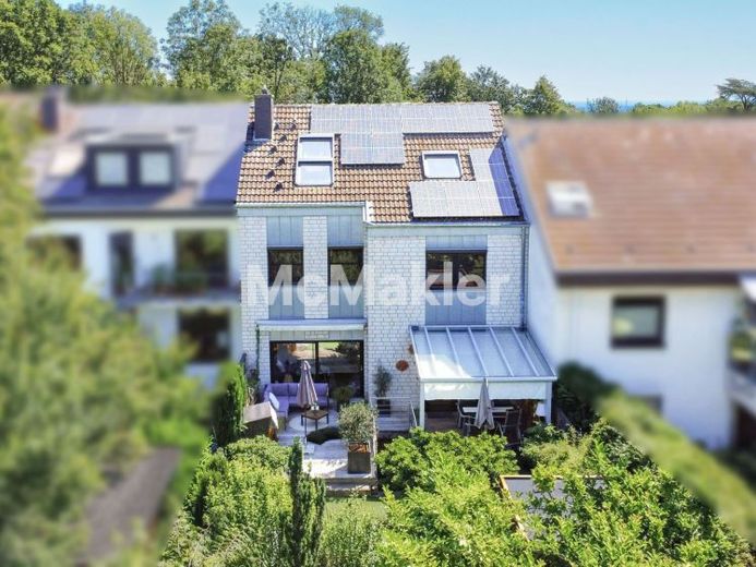 Energieeffizienz A: Modernes Architektenhaus mit PV-Anlage, Wärmepumpe & Gartensauna – Foto 1