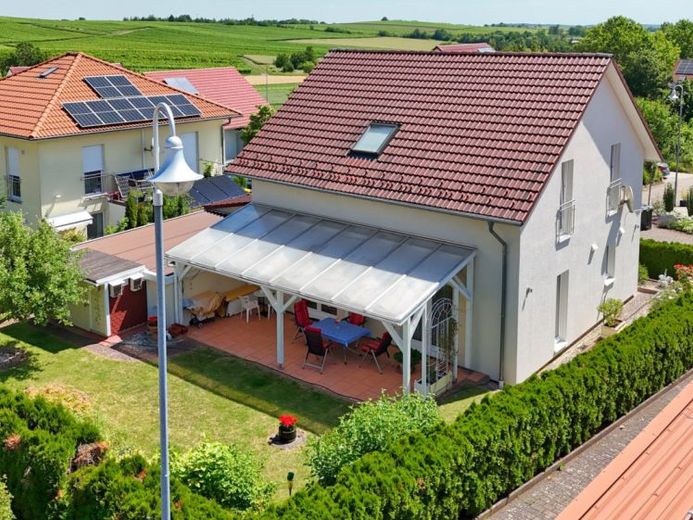 Modernes, energieeffizientes Einfamilienhaus mit Garten in ruhiger Lage – फोटो 1