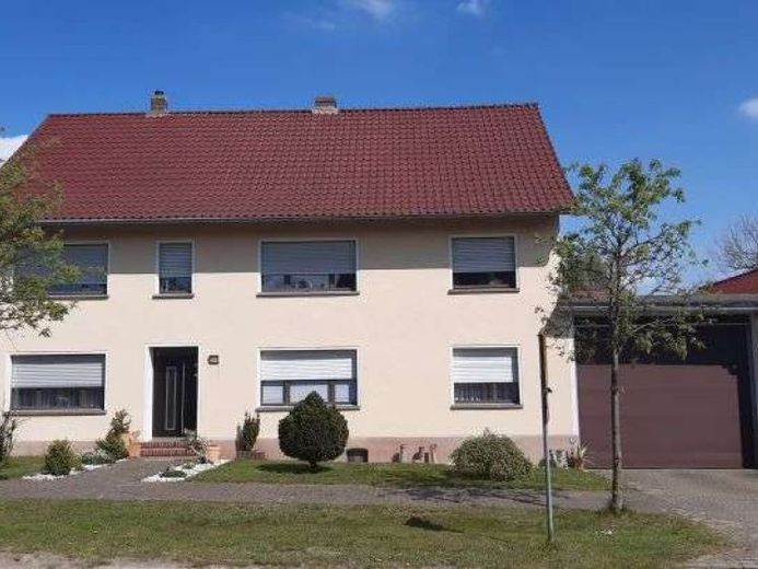 Schöner Vierseitenhof mit einigen Extras – Foto 1
