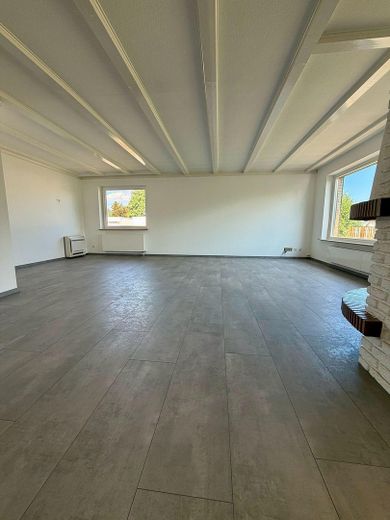 Exklusives Einfamilienhaus mit Panorama-Wintergarten, Sauna, Pelletheizung & Traumgarten in Melbeck – Foto 6