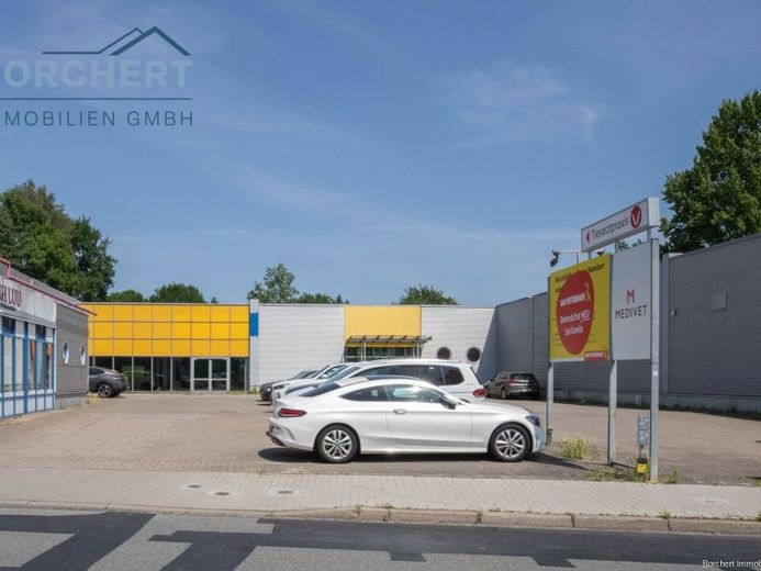 Ruim bedrijfspand op een aantrekkelijke locatie – aan de A23 – Foto 1