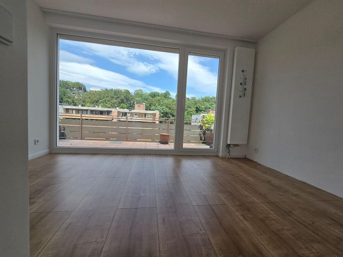 Moderne Penthousewohnung mit 3 Zimmern und EBK – Foto 28