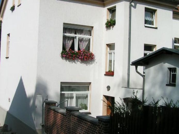 großzügige 4-Zi.-Whg. - zentrumsnah und doch ruhig mit Gartenanteil – Foto 1