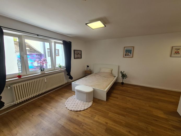 Bezugsfertiges 1-Zimmer-Apartment mit Einbauküche in Köln-Ehrenfeld – 28 m² – Foto 3