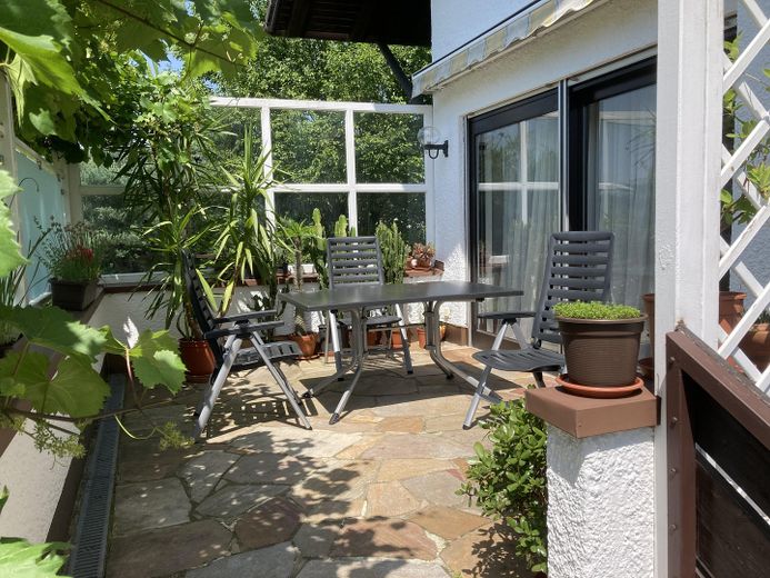 Mükemmel konumda 3,5 odalı Quadro ev! Çok aydınlık hobi odası! – Terrasse