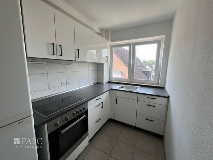 Gemütliche Etagenwohnung in ruhiger Lage von Überruhr-Hinsel – Küche - (KI generiert)