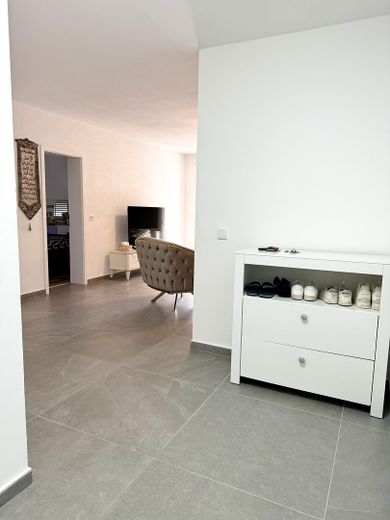 Einziehen und Wohlfühlen – stilvolle 2-Zimmer-Wohnung mit Traumterrasse und Tiefgaragenstellplatz – Foto 8