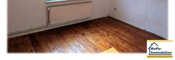 BePe-Immobilien- Anklam'da arsasıyla birlikte kısmen kiralanmış sıra sonu ev