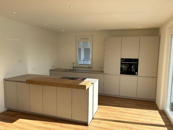 Exclusives 4,5 Zimmer Penthouse in ruhiger Lage in Schwanau - Ottenheim zu vermieten! – Küche - kann Übernommen werden
