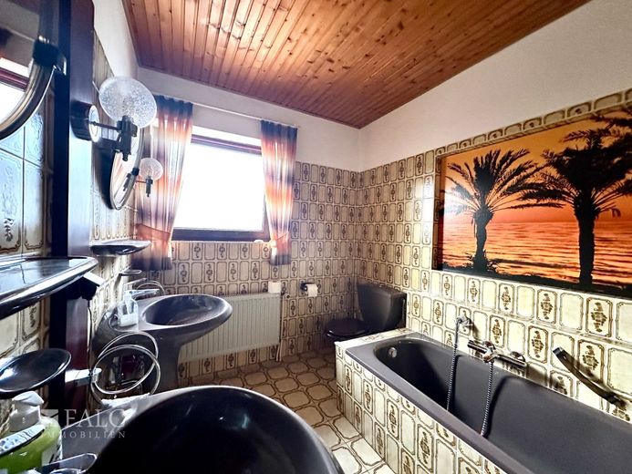 Gepflegter Bungalow mit Keller und Garage in toller Lage von Stade – Bad