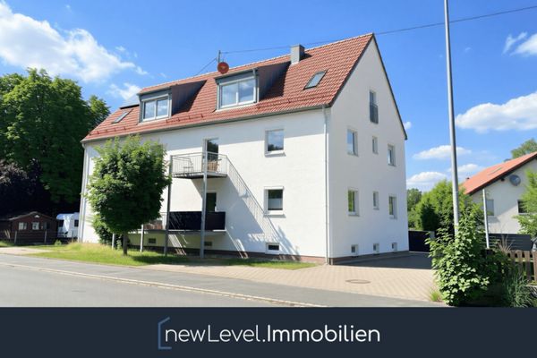 Lichtdurchflutete Dachgeschoss-Traumwohnung in modernisiertem Mehrfamilienhaus in Türkheim