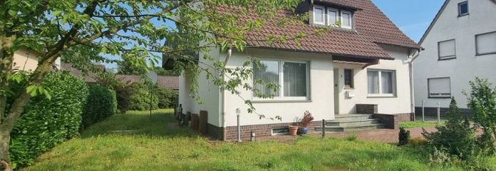 Handwerker aufgepasst – Großzügiges Familienhaus mit viel Potenzial auf ca. 971 m² Grundstück!