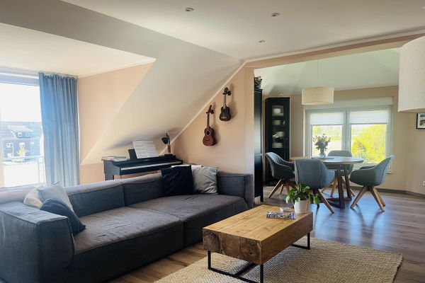 Zonder makelaarskosten: lichte maisonnette-eigenaarswoning met erker, garage & balkon in Salzgitter