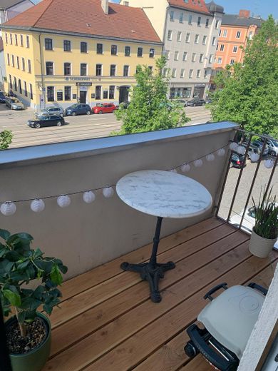 Furnished, stylish 3-room apartment near the Isar (limited until 2028) – Südbalkon