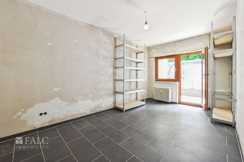 Wohnen am Waldrand: 4-Zimmerwohnung mit zwei Loggien und Garage – Größeres Kinderzimmer